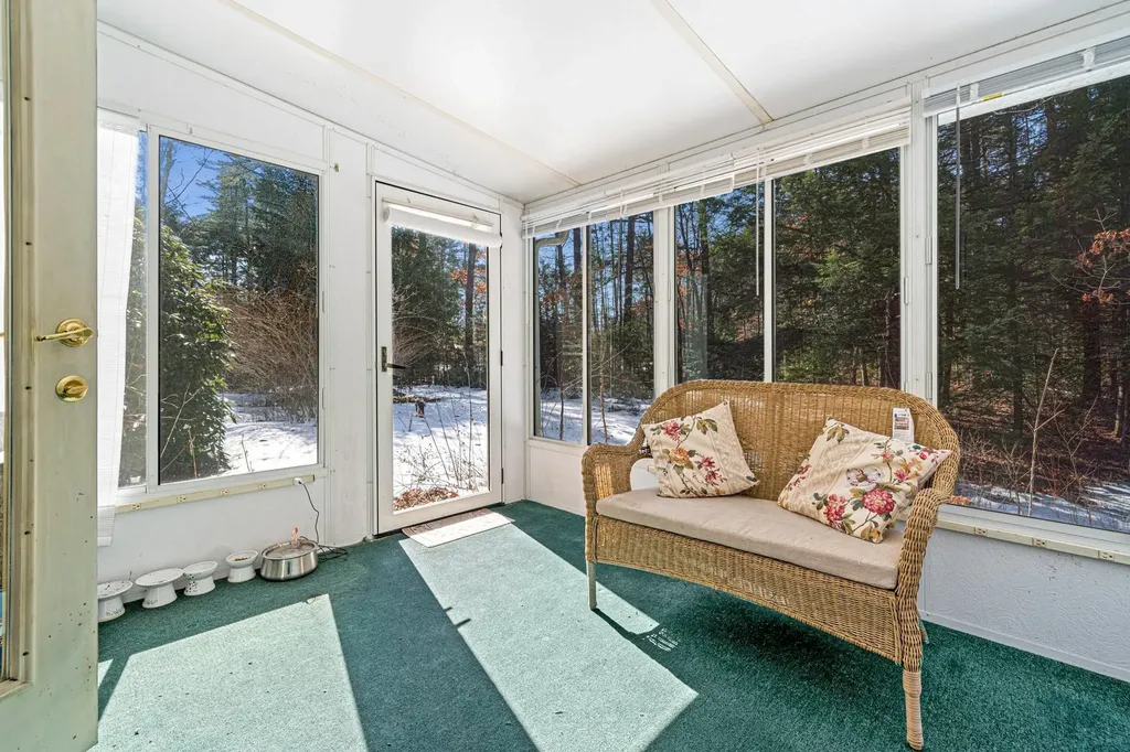 8 Pine Acres Road Amherst NH 03031