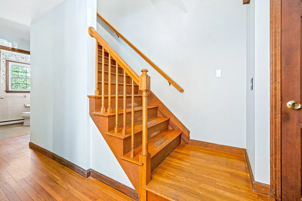 8 Pine Acres Road Amherst NH 03031