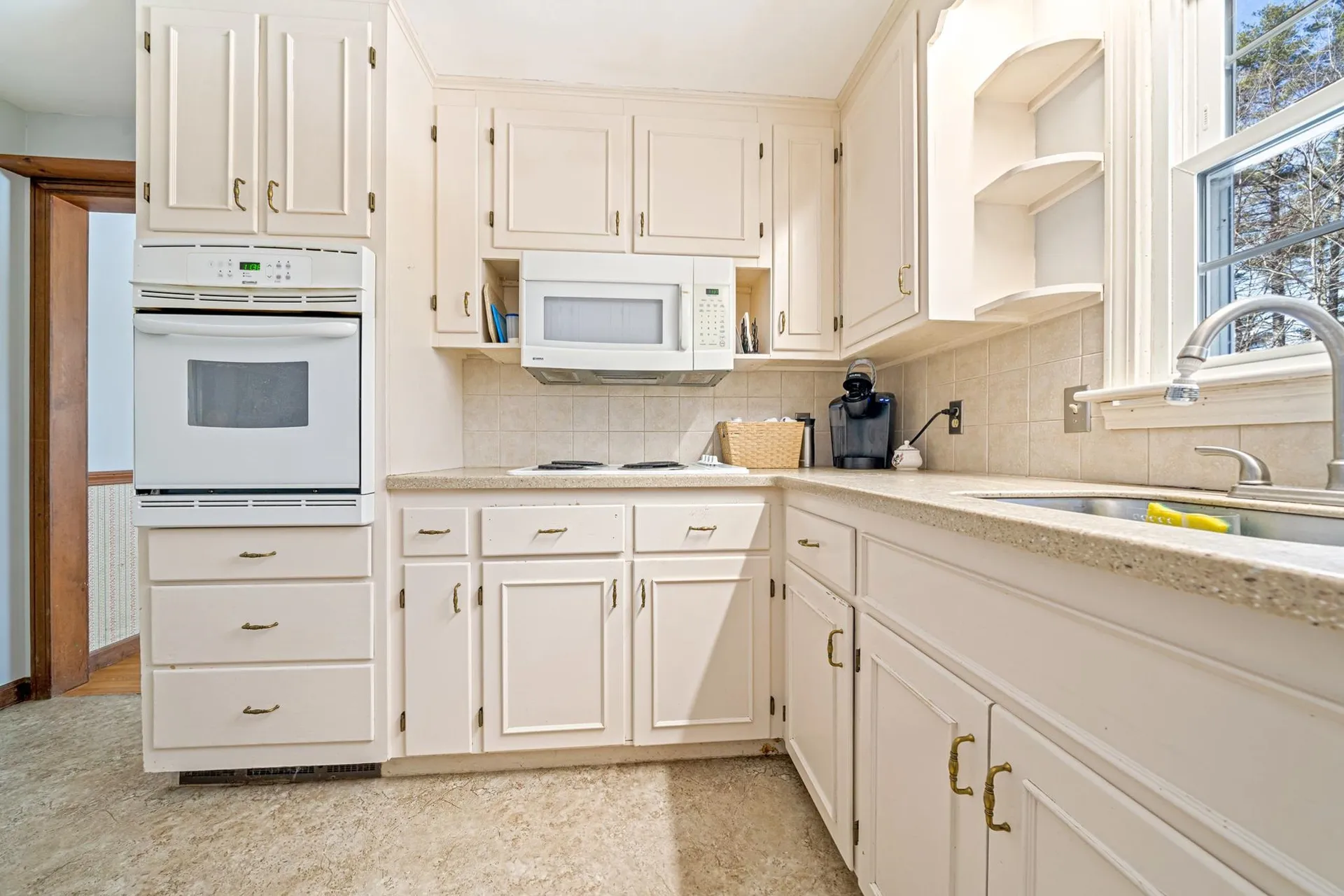 8 Pine Acres Road Amherst NH 03031