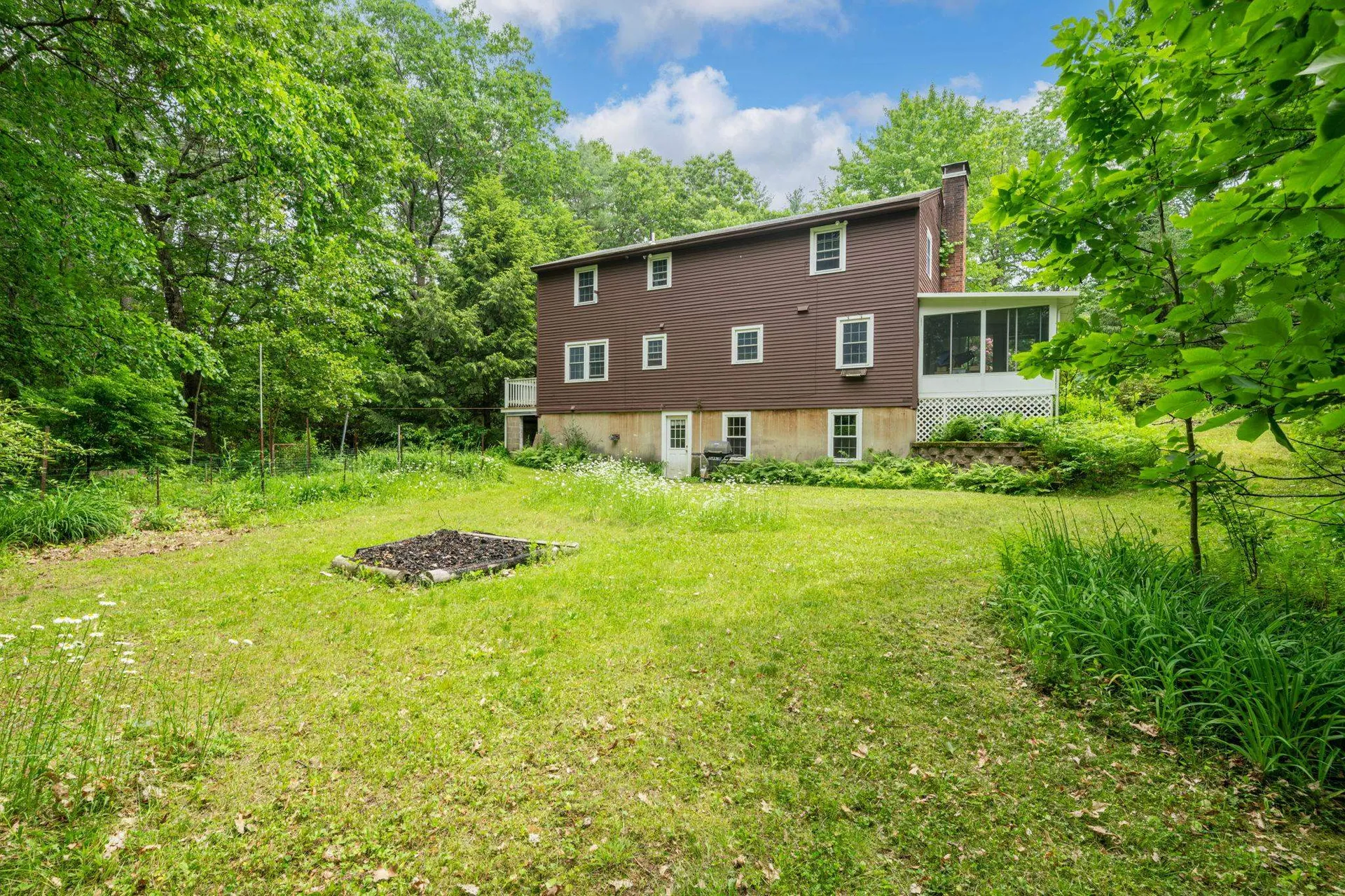 8 Pine Acres Road Amherst NH 03031