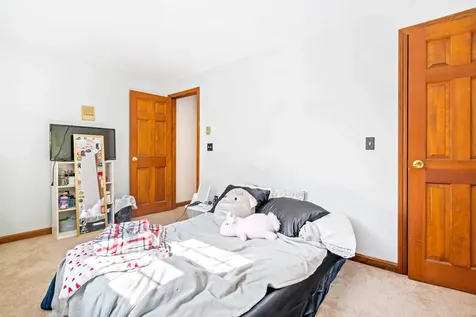 8 Pine Acres Road Amherst NH 03031