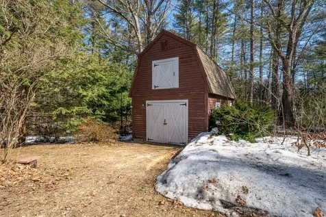 8 Pine Acres Road Amherst NH 03031