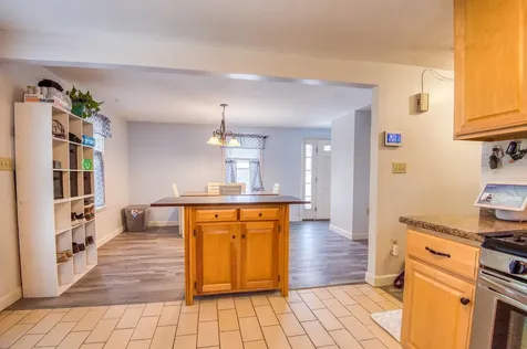 16 Lincoln Drive Raymond NH 03077