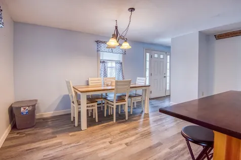 16 Lincoln Drive Raymond NH 03077
