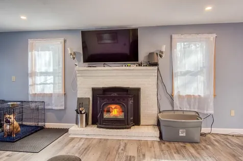 16 Lincoln Drive Raymond NH 03077