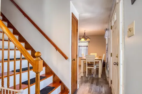 16 Lincoln Drive Raymond NH 03077