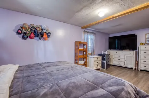 16 Lincoln Drive Raymond NH 03077