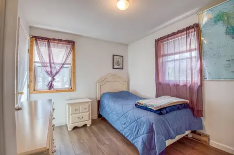16 Lincoln Drive Raymond NH 03077