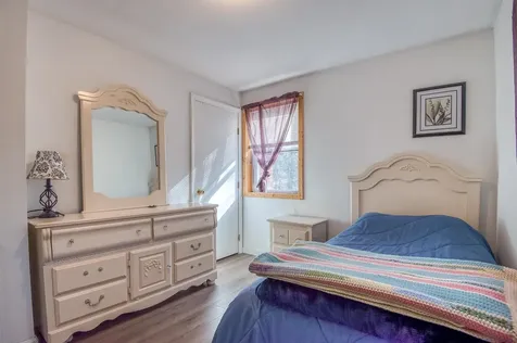 16 Lincoln Drive Raymond NH 03077