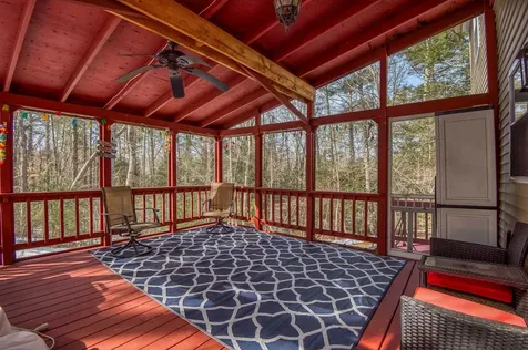16 Lincoln Drive Raymond NH 03077