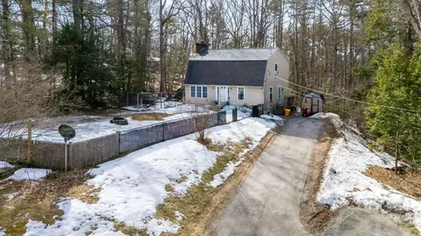16 Lincoln Drive Raymond NH 03077
