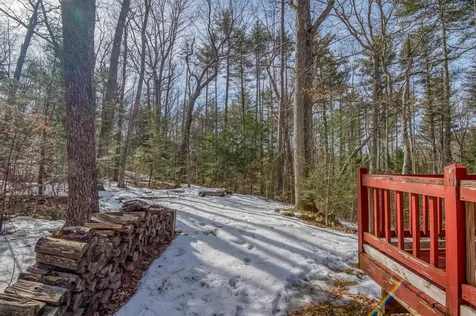 16 Lincoln Drive Raymond NH 03077