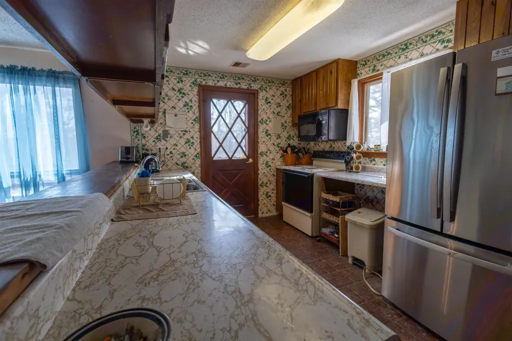 85 Old Granite Road Ossipee NH 03864