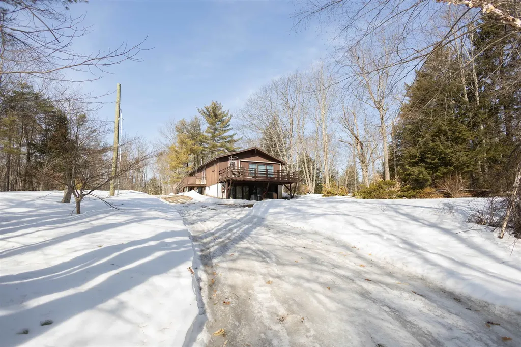 85 Old Granite Road Ossipee NH 03864