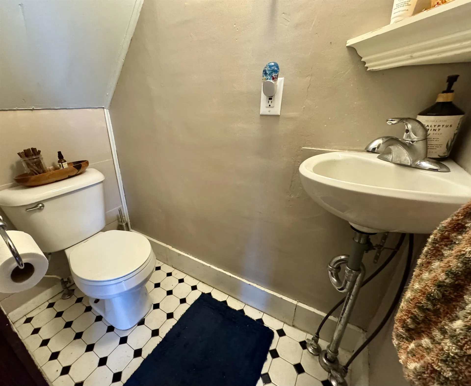 10 Academy Avenue Rockingham VT 05154