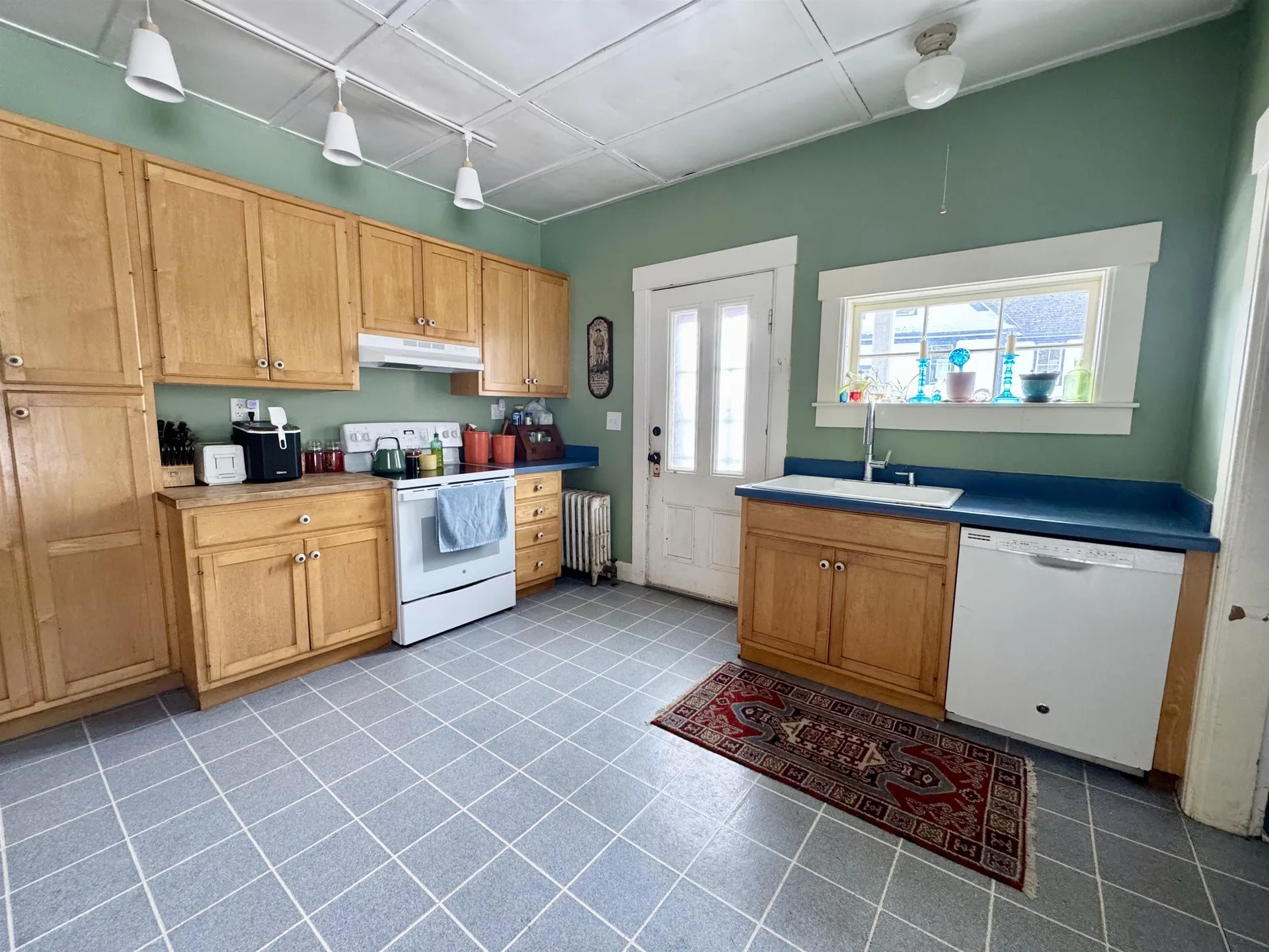 10 Academy Avenue Rockingham VT 05154