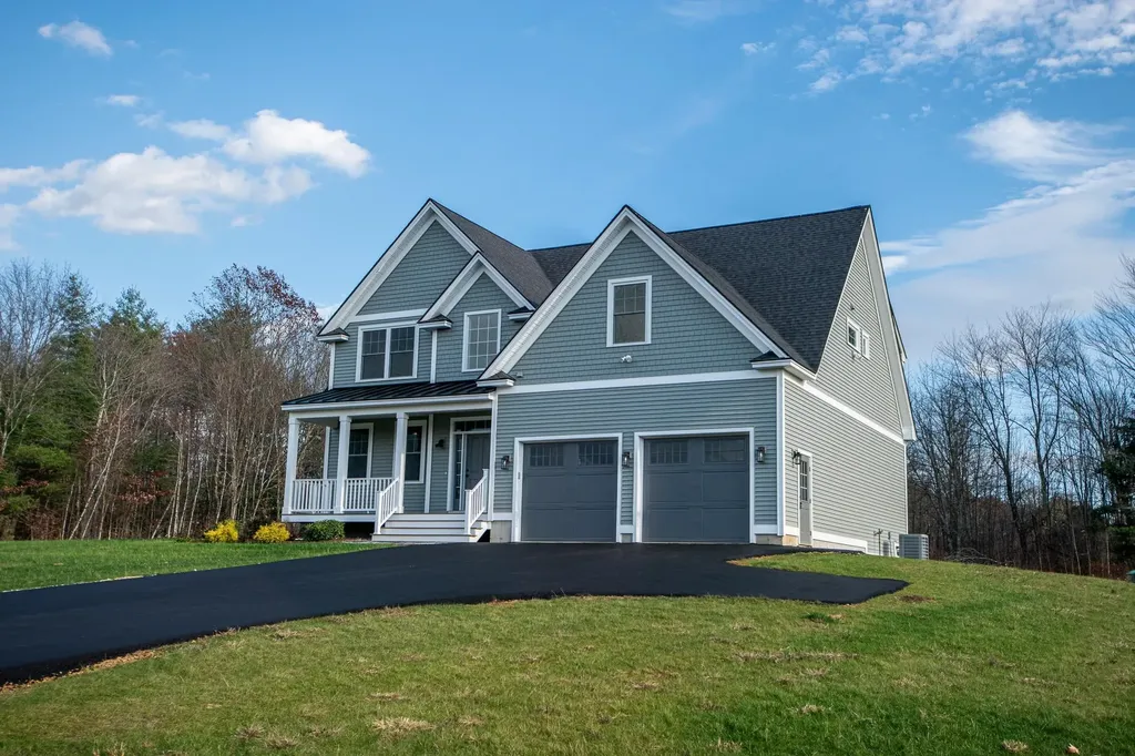 6 Stone Creek Drive Brentwood NH 03833