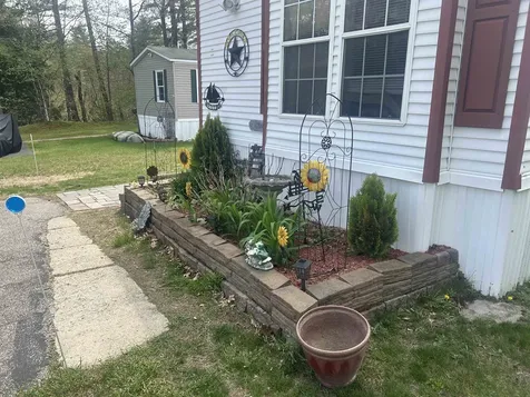 18 Autumn Drive Belmont NH 03220