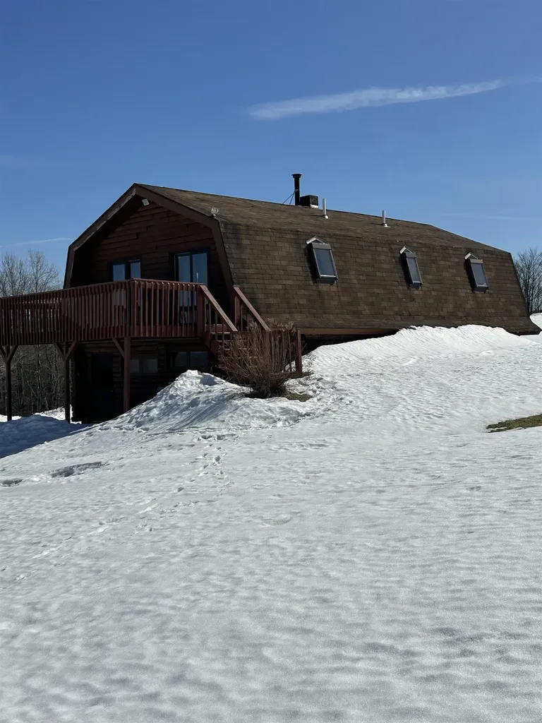274 Hedgehog Hill Road N Mount Holly VT 05758