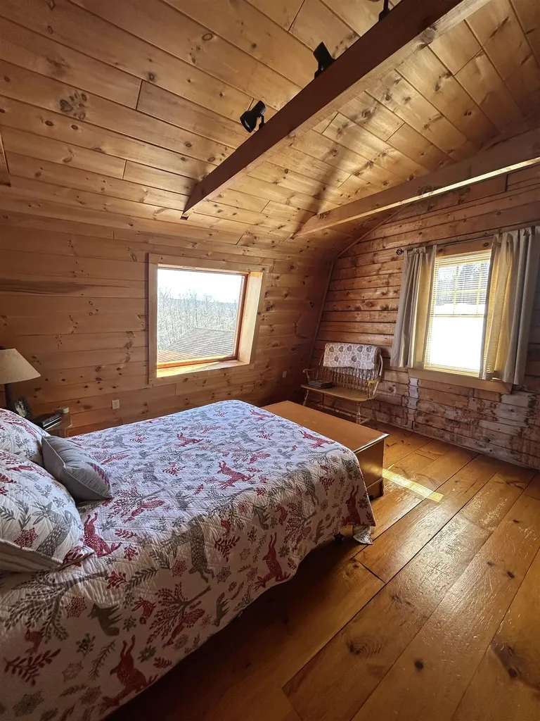 274 Hedgehog Hill Road N Mount Holly VT 05758