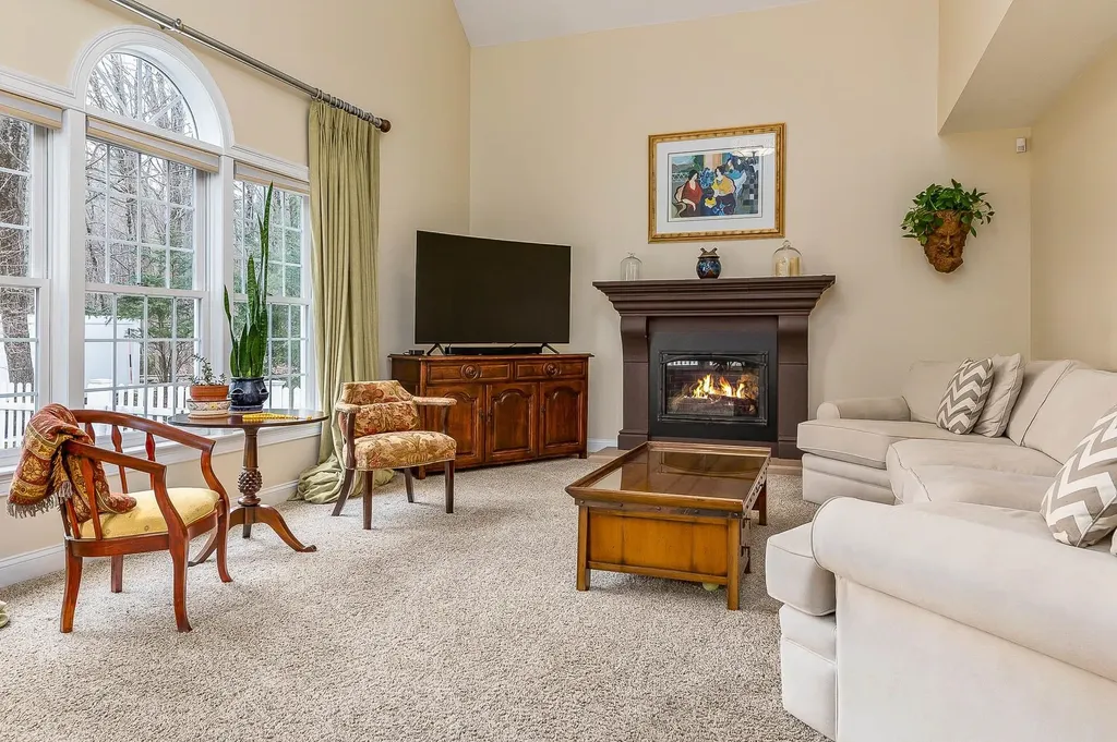 2 Dolloff Farm Drive Exeter NH 03833