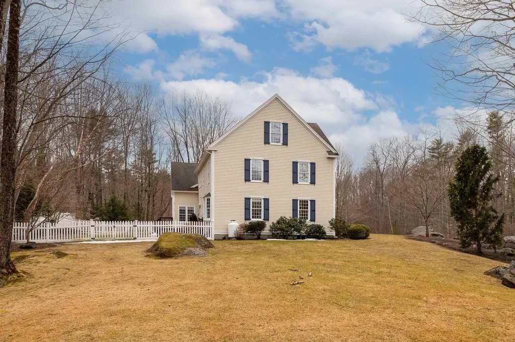 2 Dolloff Farm Drive Exeter NH 03833