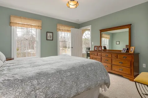 2 Dolloff Farm Drive Exeter NH 03833