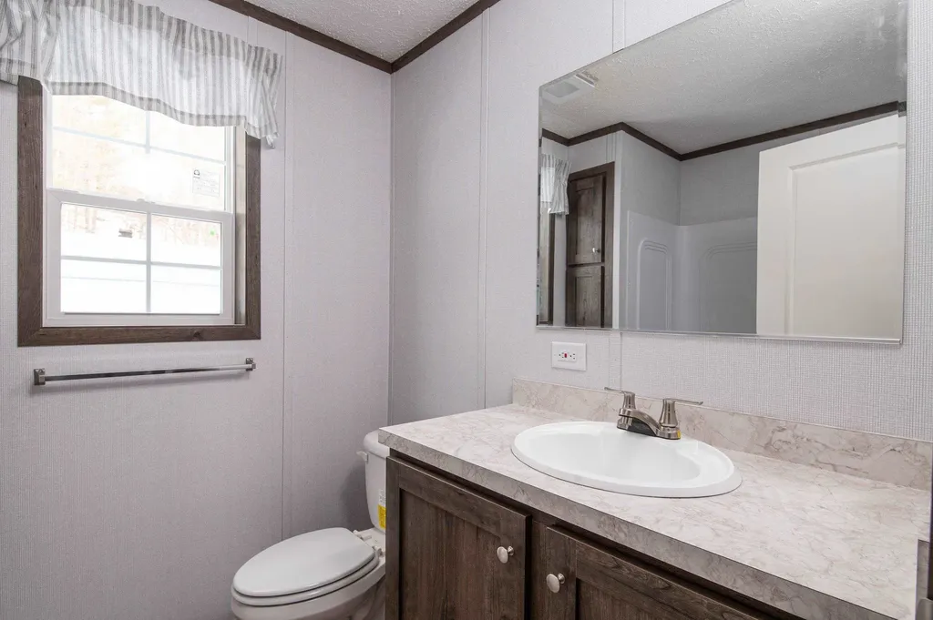 143 Oak Street St. Johnsbury VT 05819