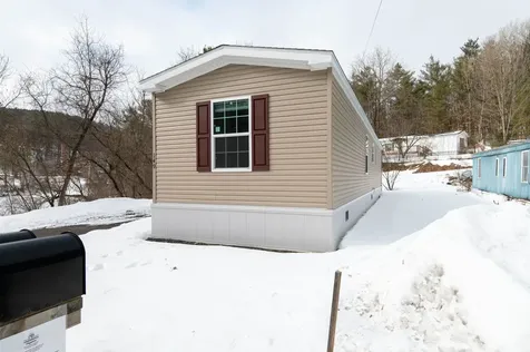 149 Oak Street St. Johnsbury VT 05819