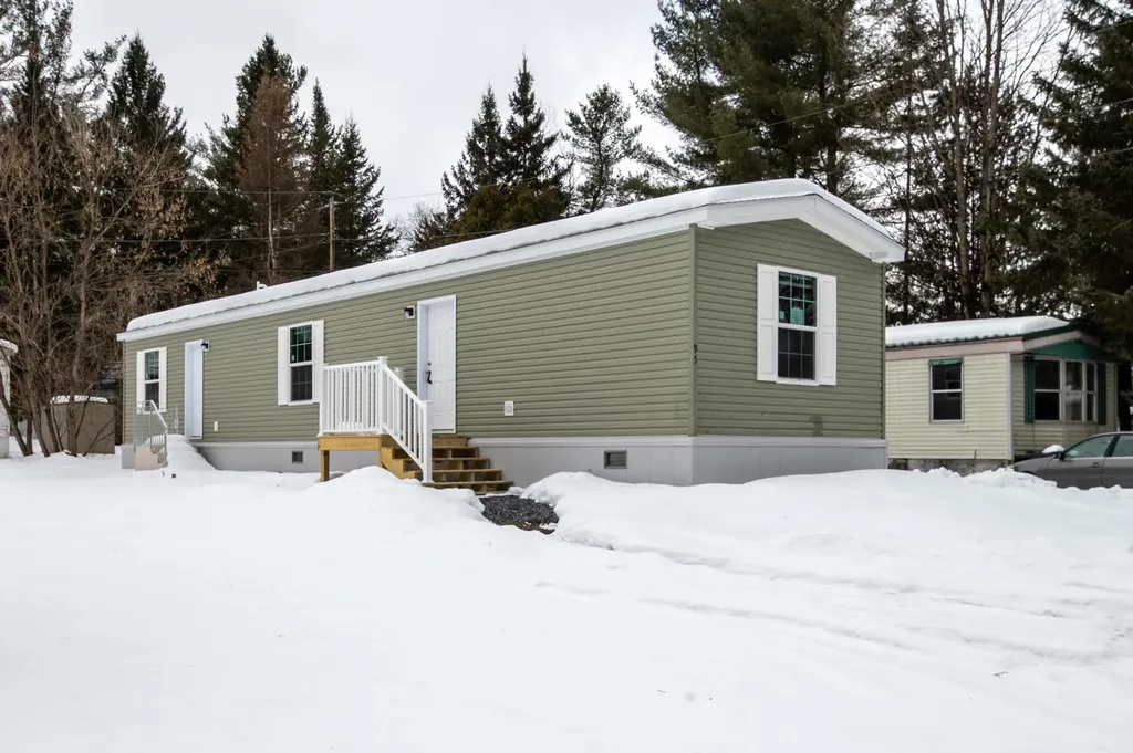 95 3rd Street St. Johnsbury VT 05819