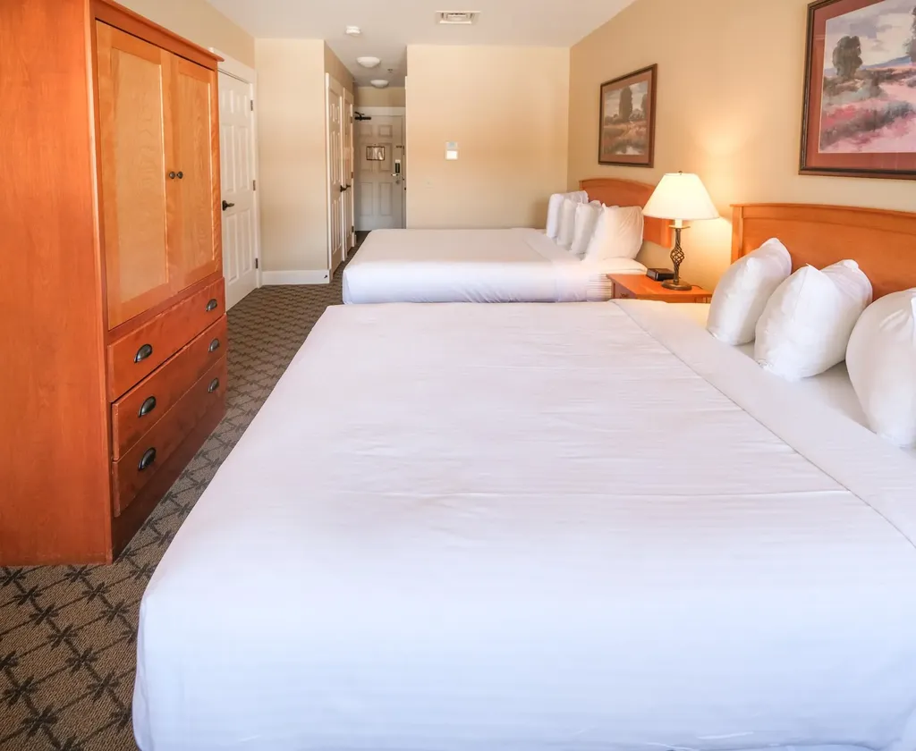 211/213 Qiii Jackson Gore Inn Ludlow VT 05149