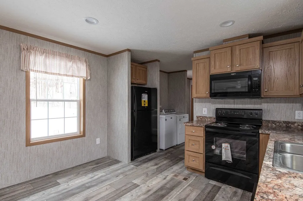 135 Oak Street St. Johnsbury VT 05819