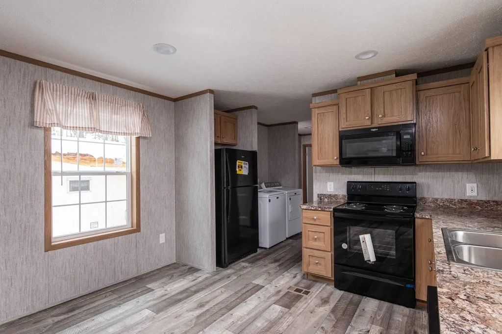 139 Oak Street St. Johnsbury VT 05819