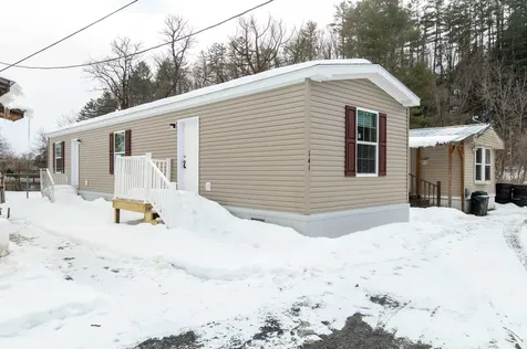 141 Oak Street St. Johnsbury VT 05819