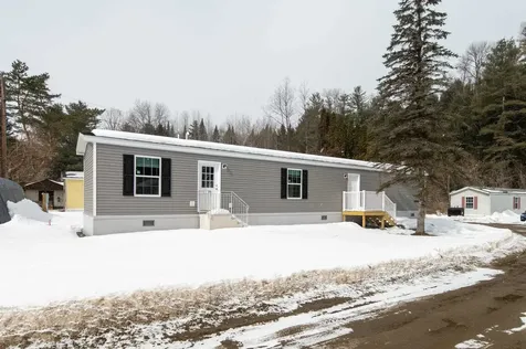 59 3rd Street St. Johnsbury VT 05819
