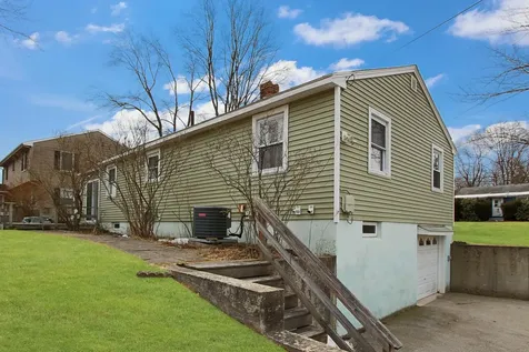 2 Tufts Drive Nashua NH 03064