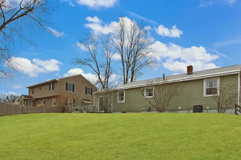 2 Tufts Drive Nashua NH 03064
