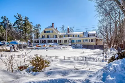 3360 & 3378 White Mountain Highway Conway NH 03860