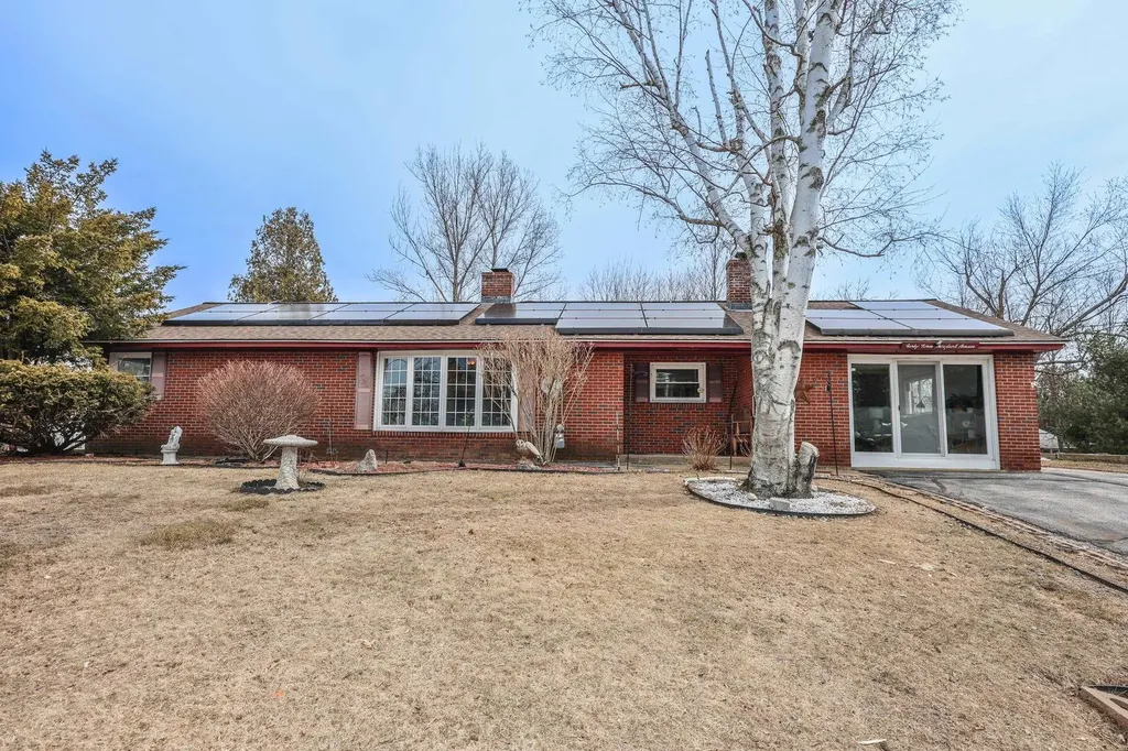 43 Maryland Avenue Manchester NH 03104