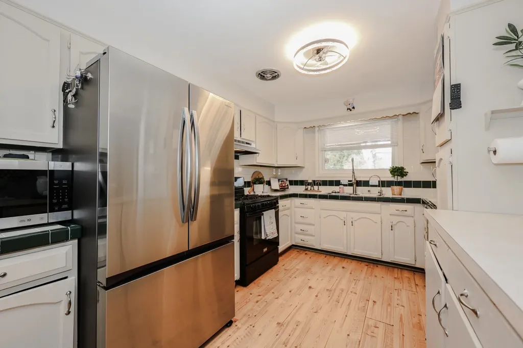 43 Maryland Avenue Manchester NH 03104