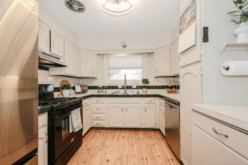 43 Maryland Avenue Manchester NH 03104