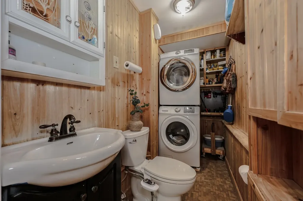 43 Maryland Avenue Manchester NH 03104