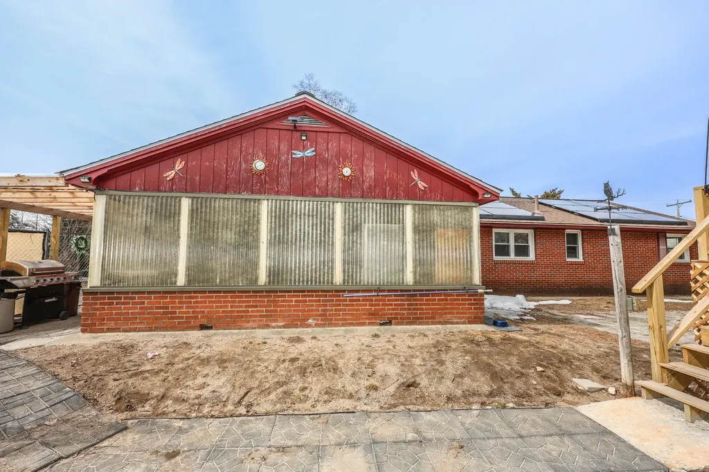 43 Maryland Avenue Manchester NH 03104