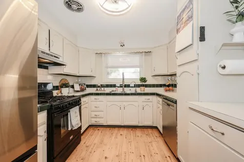 43 Maryland Avenue Manchester NH 03104