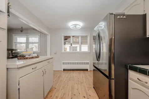 43 Maryland Avenue Manchester NH 03104