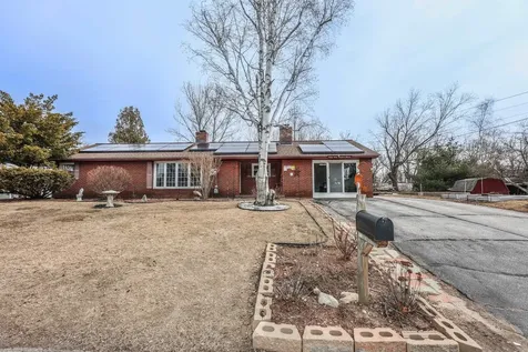 43 Maryland Avenue Manchester NH 03104