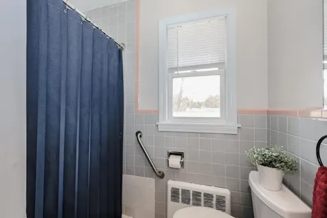 43 Maryland Avenue Manchester NH 03104