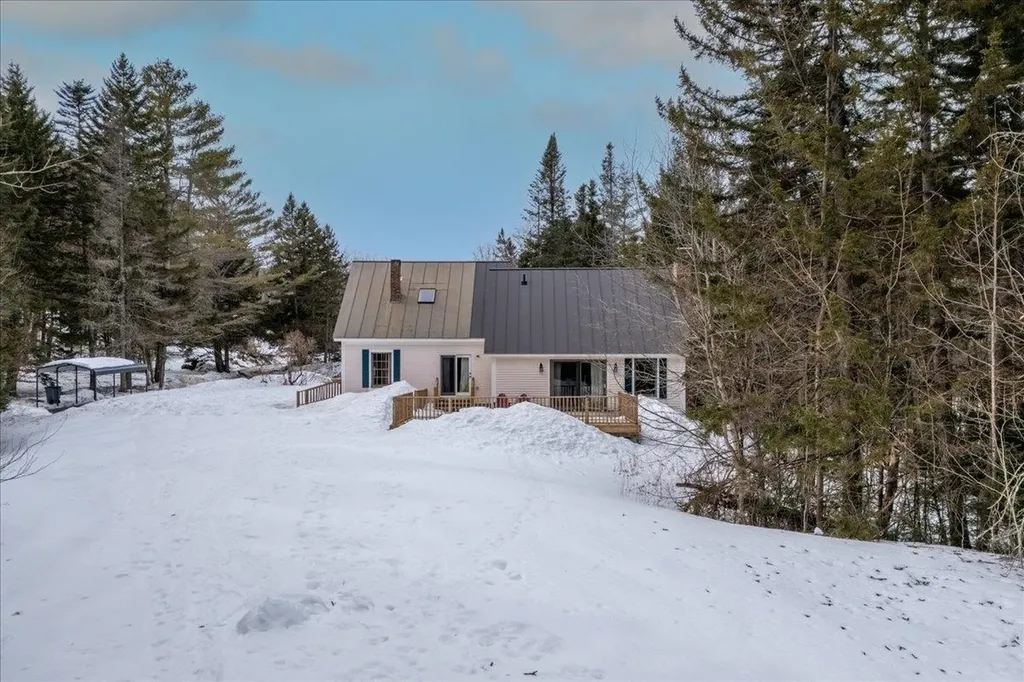 1595 Healdville Road Mount Holly VT 05758