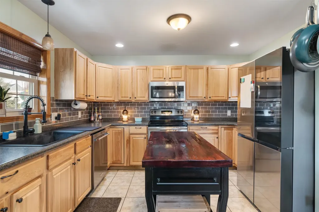 18 Andbron Road Fairfax VT 05454