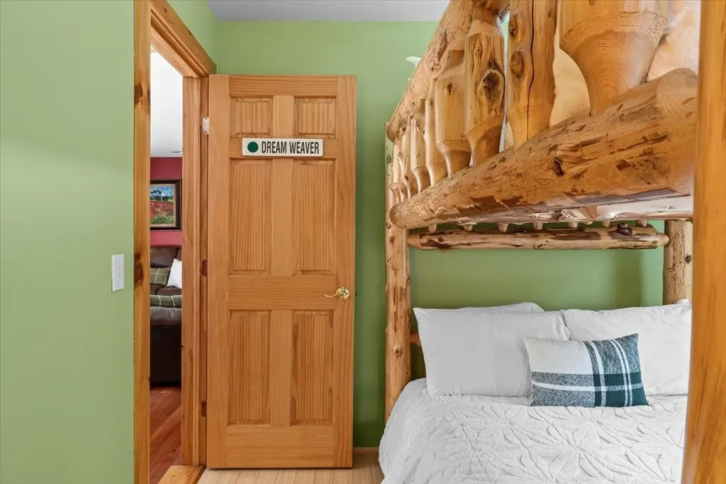 1595 Healdville Road Mount Holly VT 05758